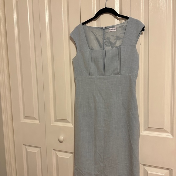 Dress - Picture 3 of 5